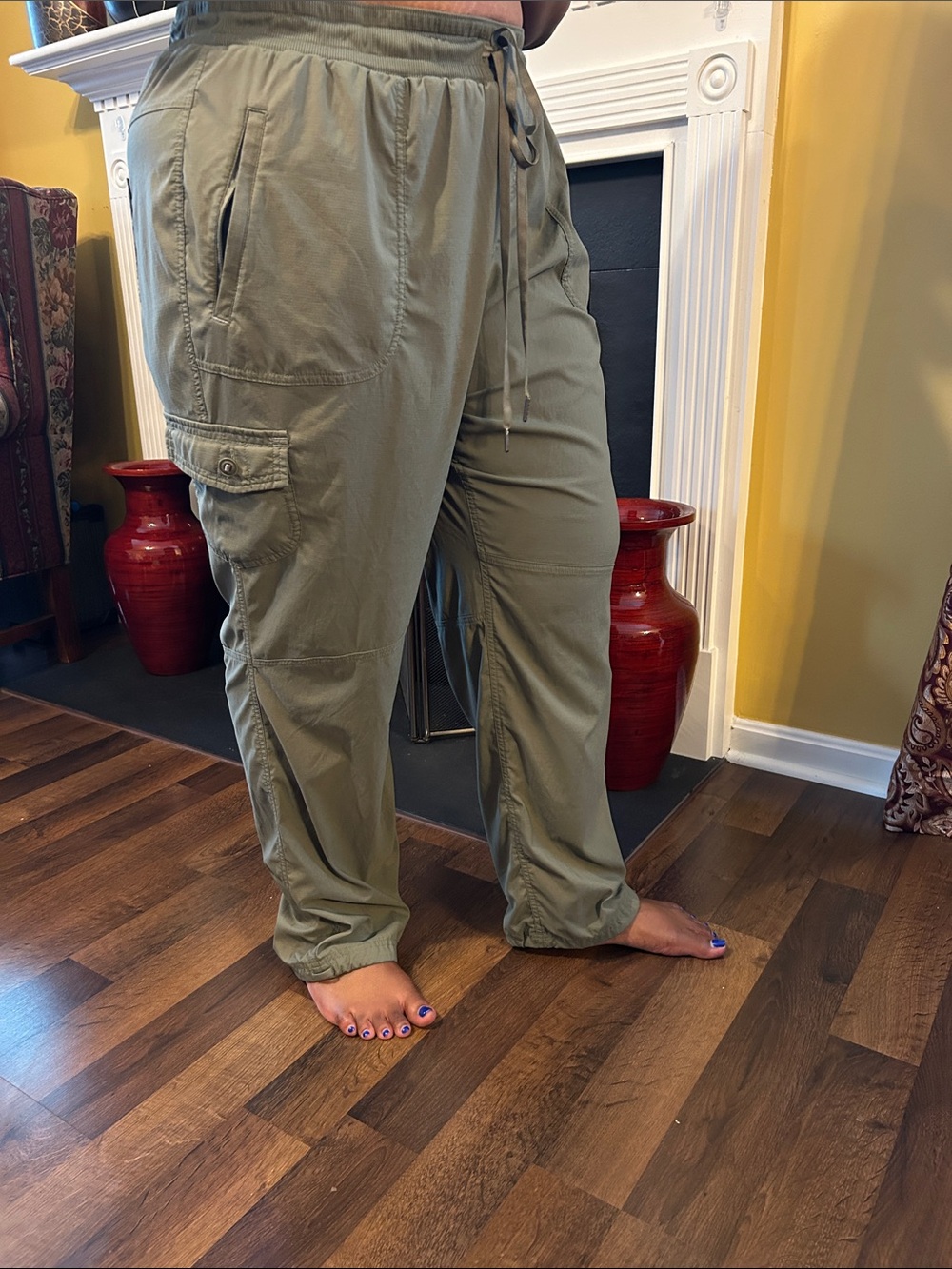 L.L. Bean Olive Green Drawstring Cargo Joggers - Women